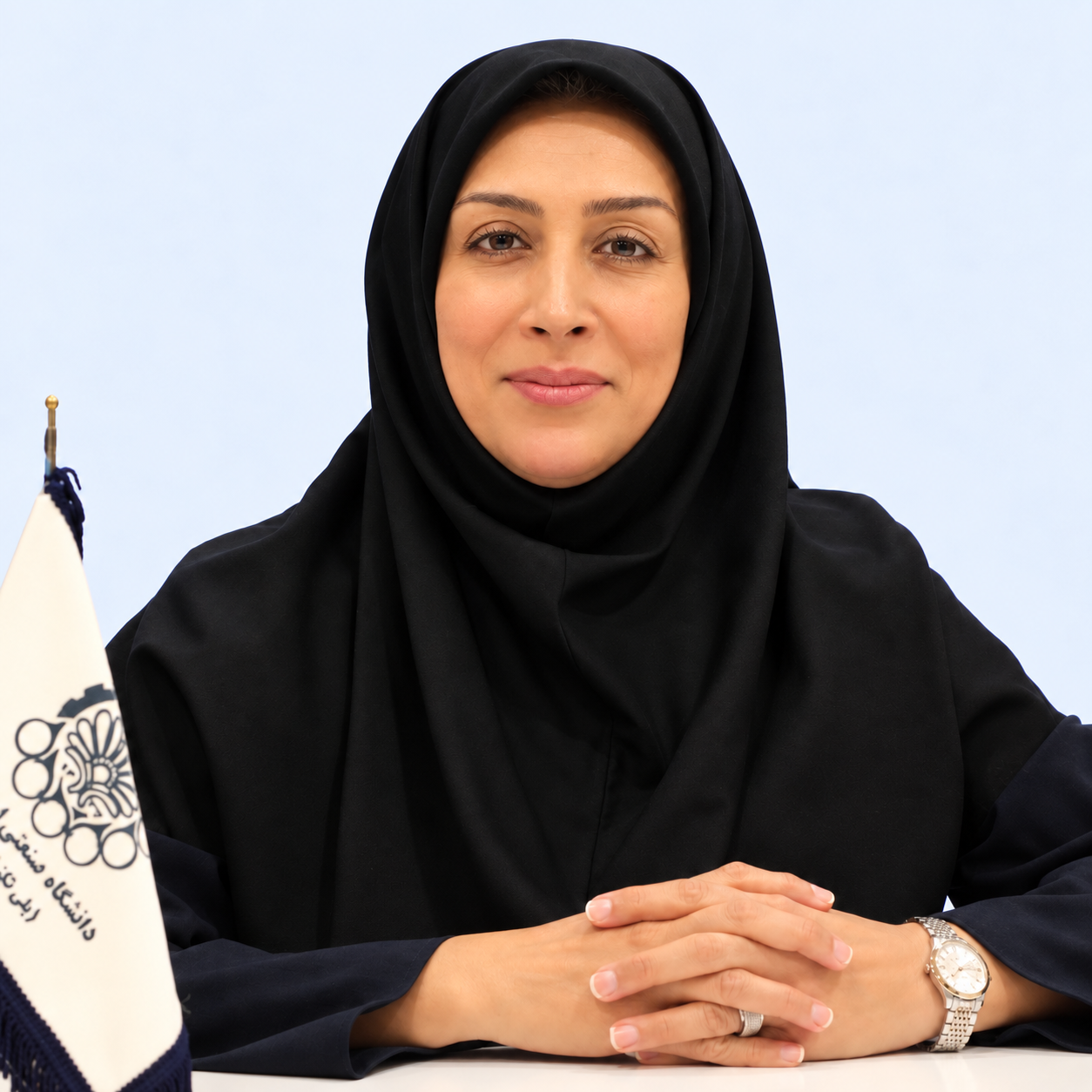 خانم نرگس صداقت‌فرد